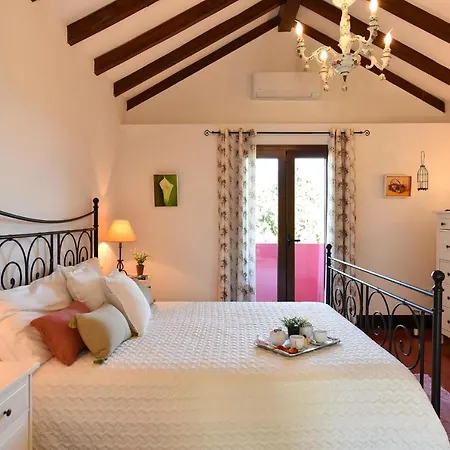 Madronal With Pool In Gran Canaria By Villagrancanaria Lodge Santa Brígida